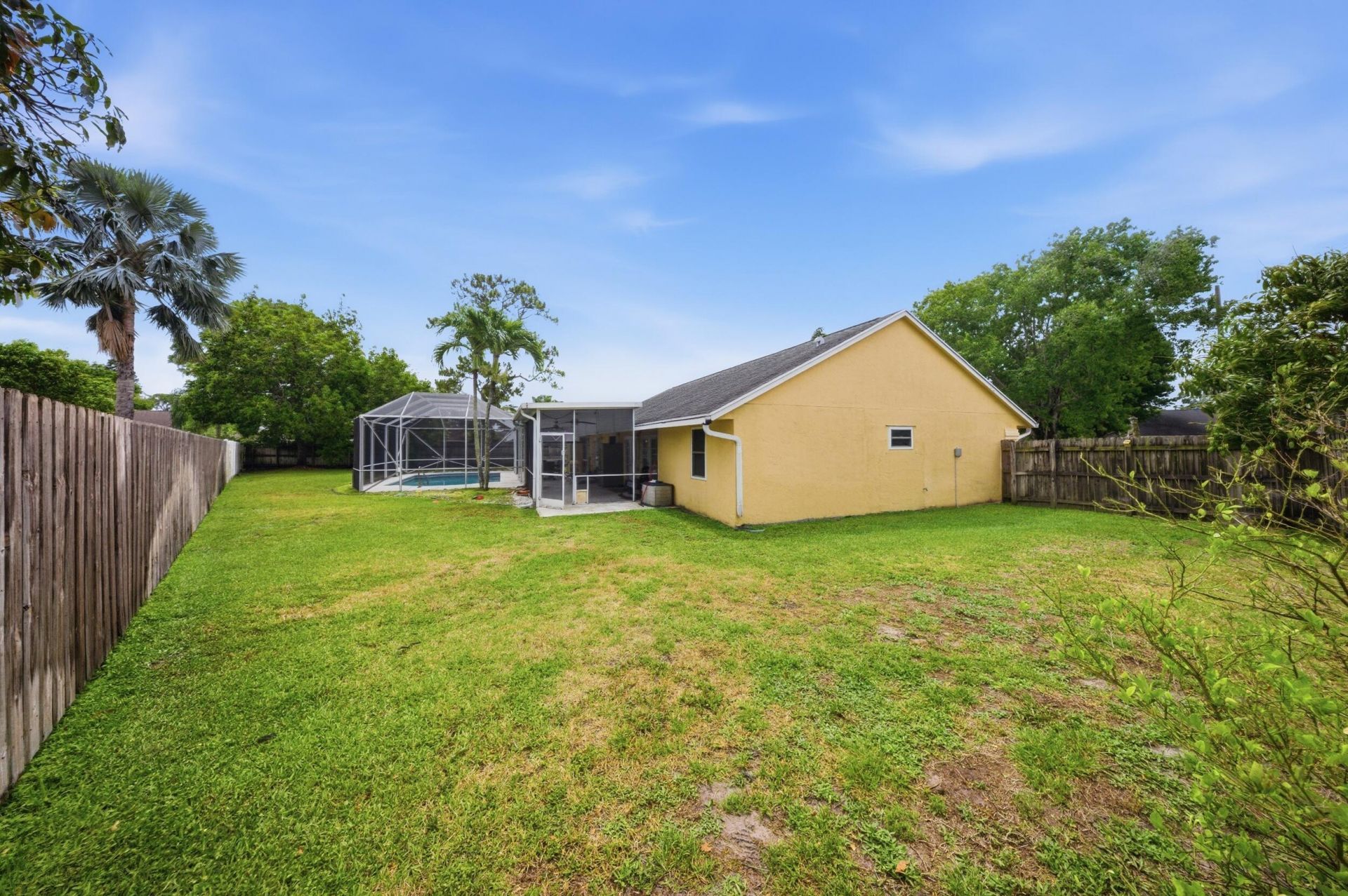 145 Roycourt Circle, Royal Palm Beach, FL 33411 Photo