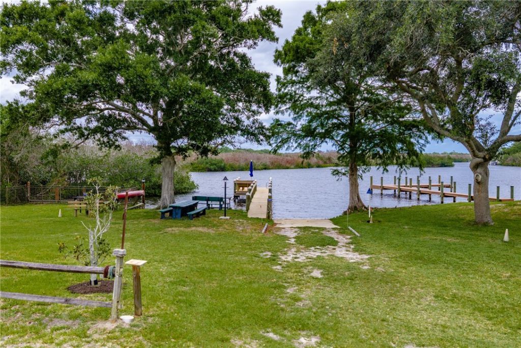27 Sunset Drive, Sebastian, FL 32958 Photo