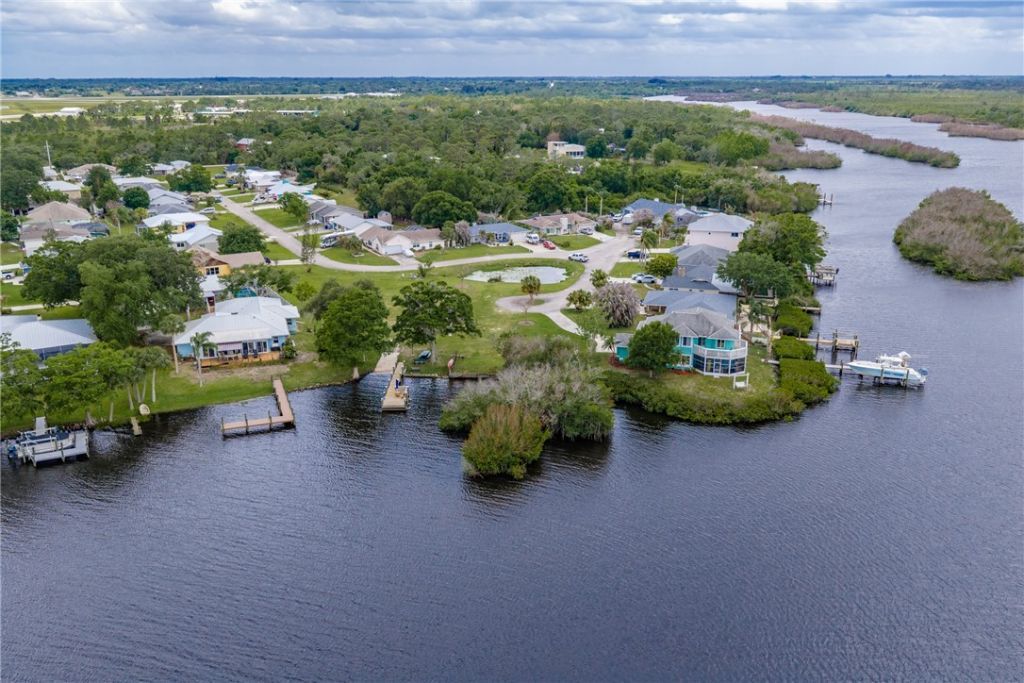 27 Sunset Drive, Sebastian, FL 32958 Photo