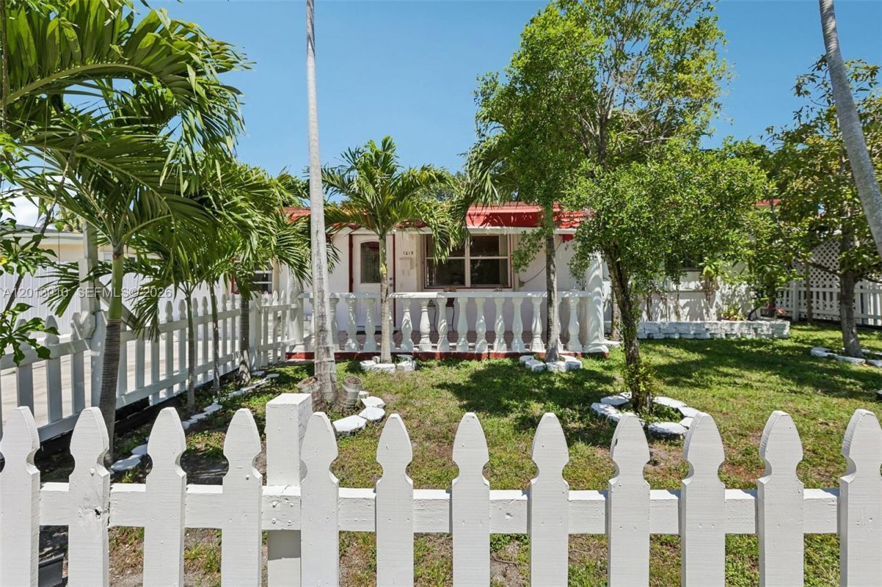 1215 S 24th Ave, Hollywood, FL 33020 Photo