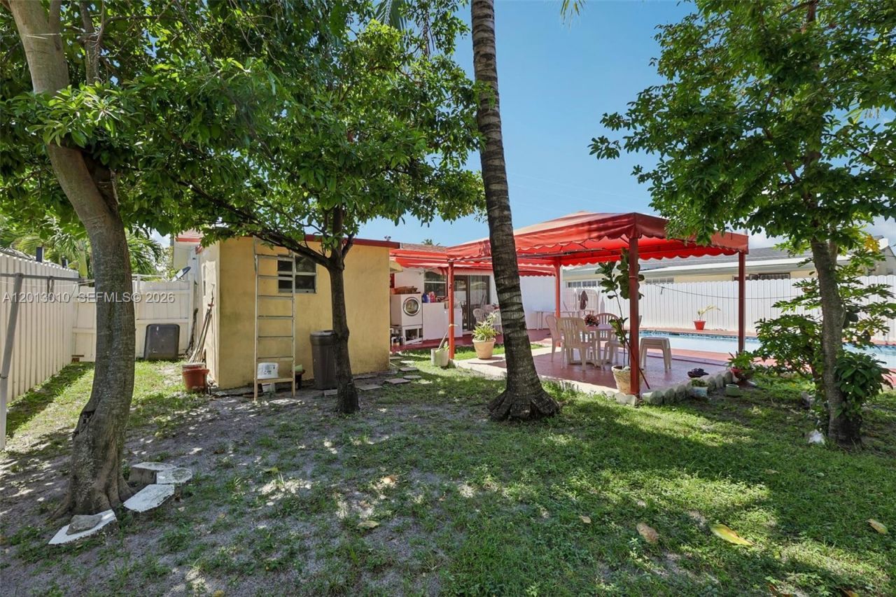 1215 S 24th Ave, Hollywood, FL 33020 Photo