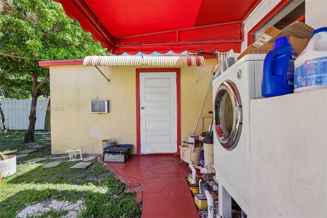 1215 S 24th Ave, Hollywood, FL 33020 Photo