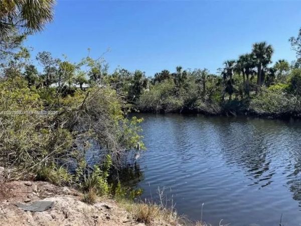 14375 Howard Avenue , Port Charlotte, FL 33953