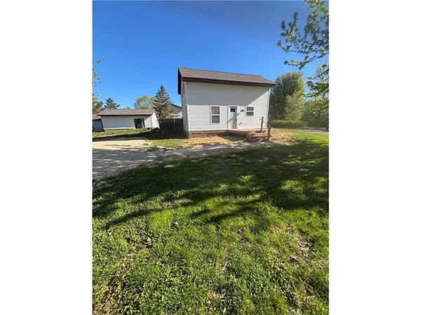878 Washington Street, Prescott, WI 54021