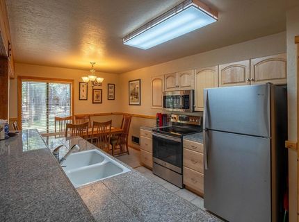13075 Northwoods Boulevard, Truckee, CA 96161 Photo
