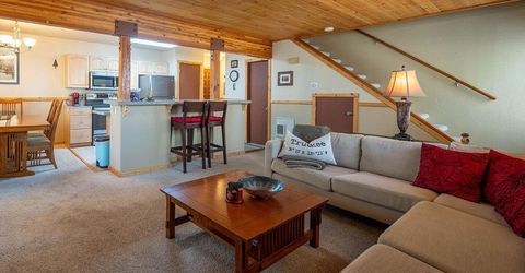 13075 Northwoods Boulevard, Truckee, CA 96161 Photo
