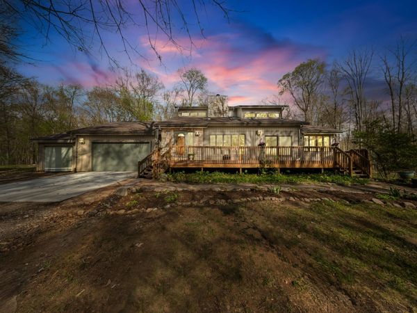 963 Peaceful Court, Brighton, MI 48114