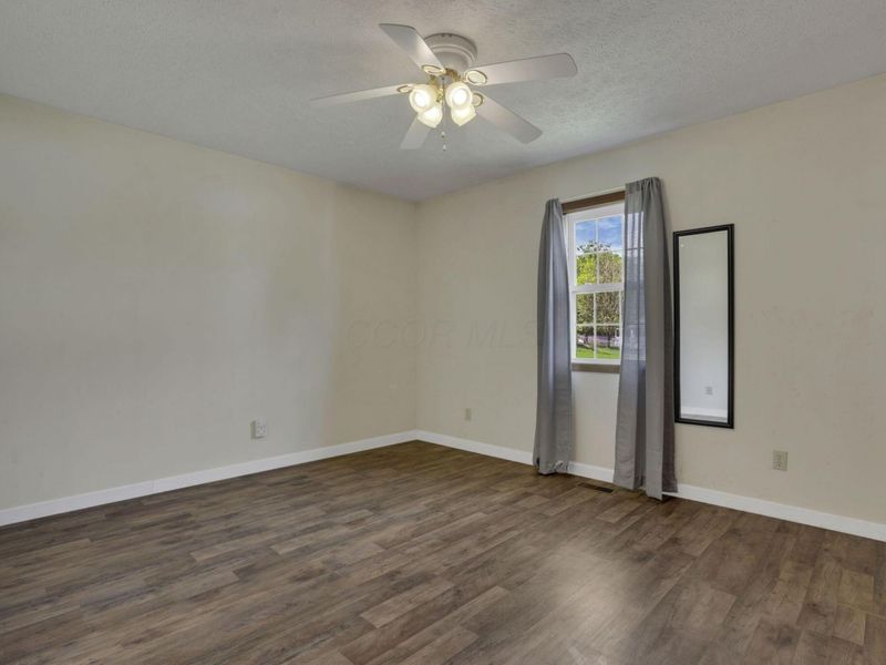 29654 Cherrycrest Drive, Logan, OH 43138 Photo 10
