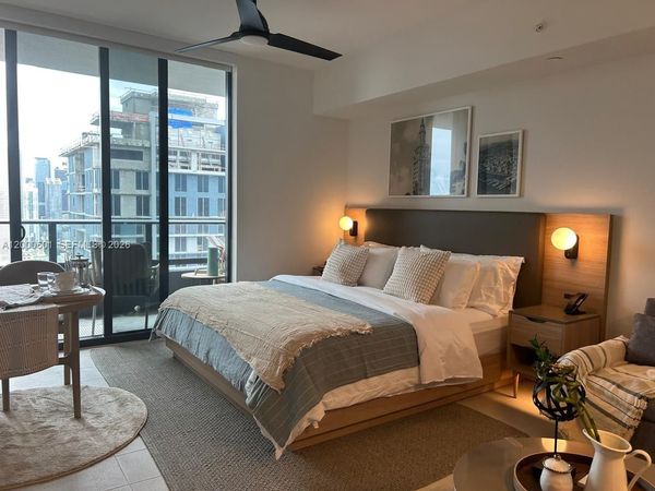 159 NE 6 ST ST , Unit 3206, Miami, FL 33132