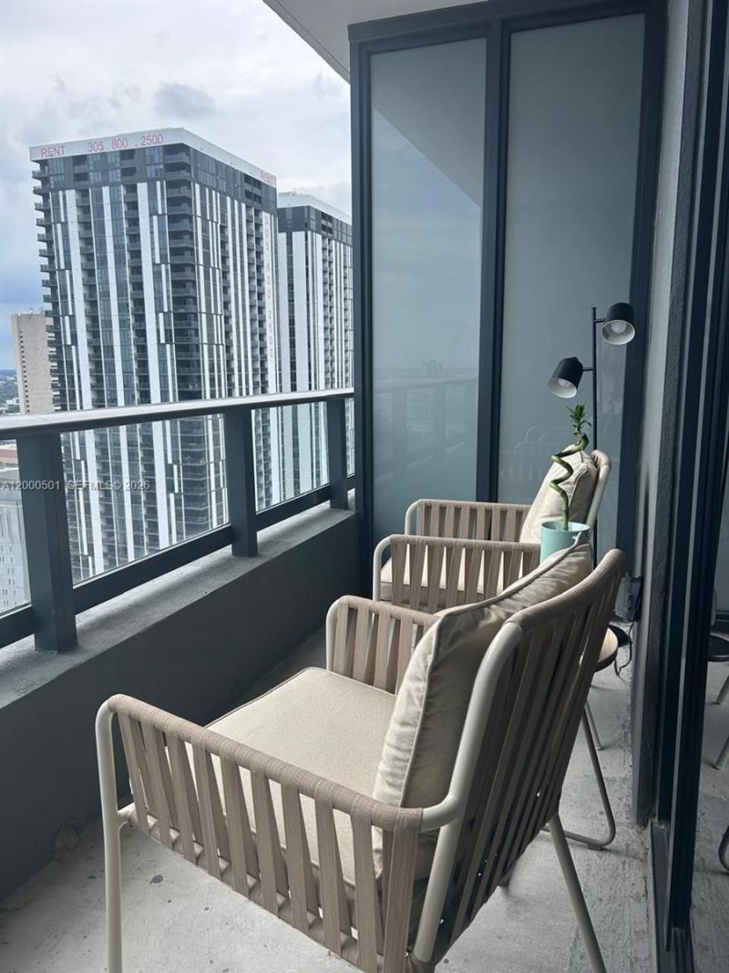 159 NE 6 St St , Unit 3206, Miami, FL 33132 Photo