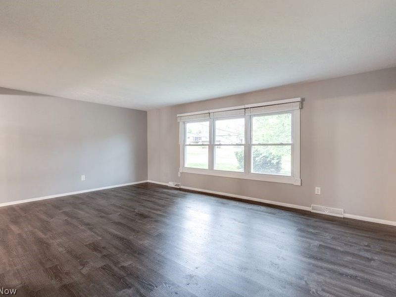 9331 Fairfield Drive, Twinsburg, OH 44087 Photo 11