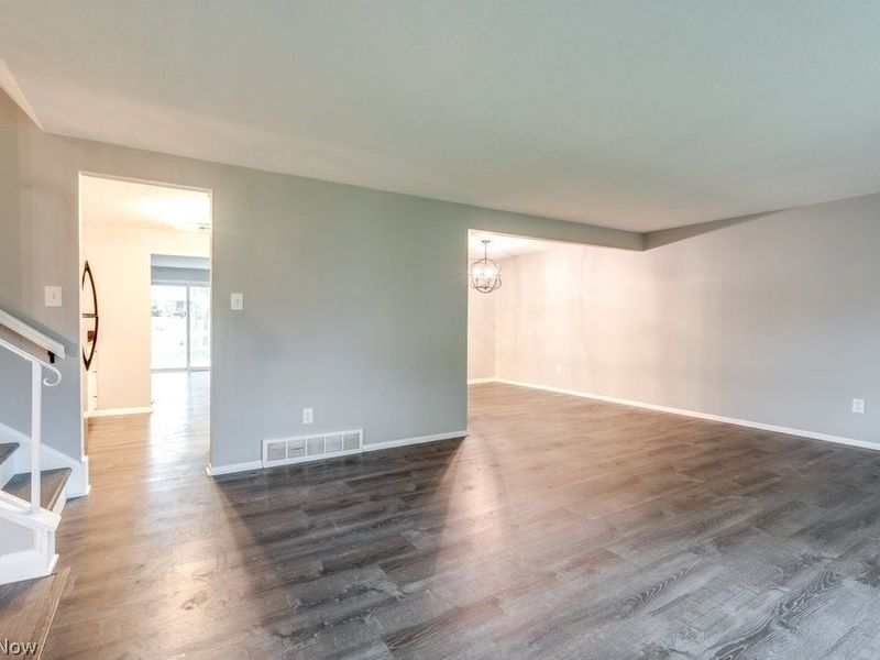 9331 Fairfield Drive, Twinsburg, OH 44087 Photo 12