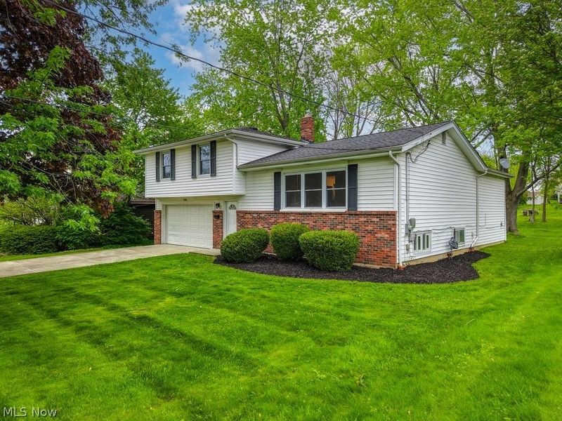 9331 Fairfield Drive, Twinsburg, OH 44087 Photo 2