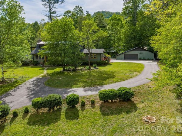 19 Chipping Green Drive, Arden, NC 28704
