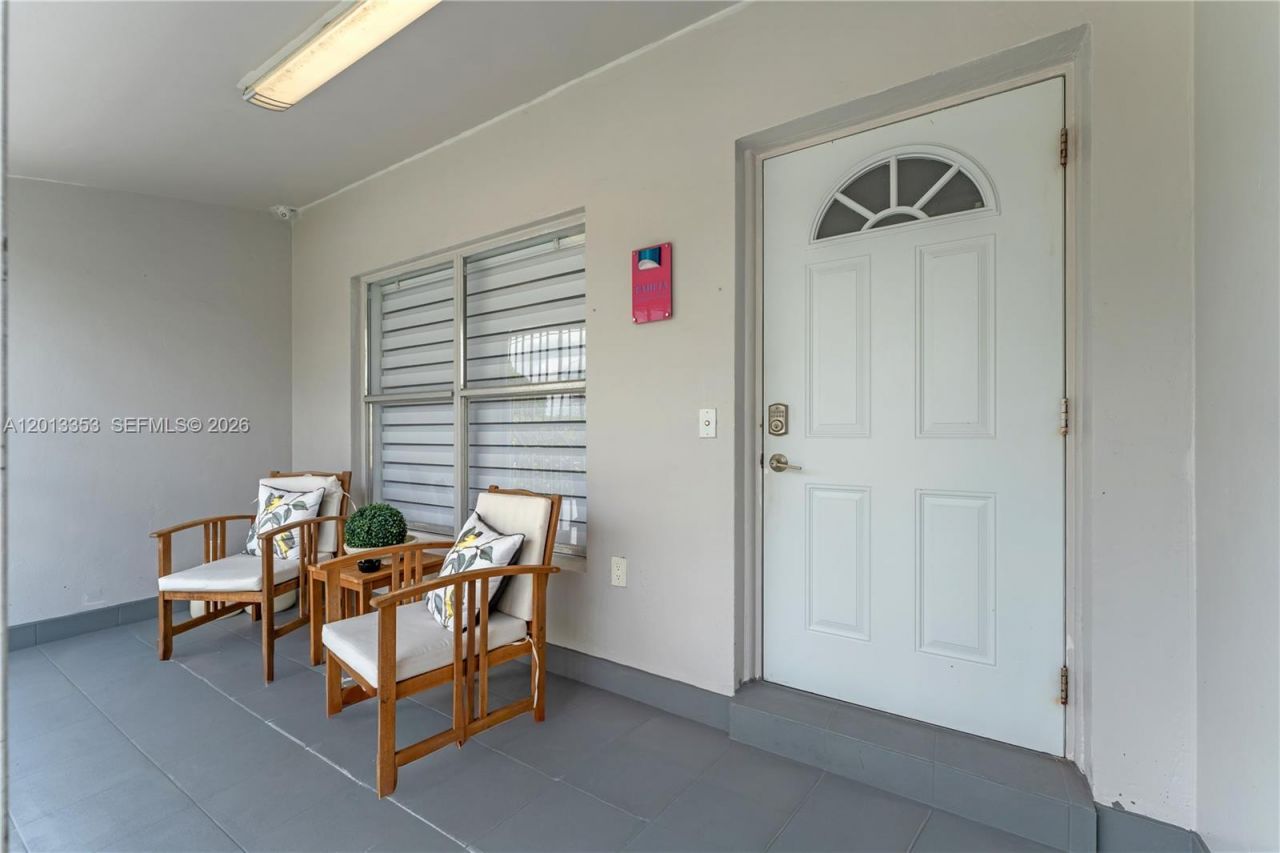 6355 SW 30th St , Miami, FL 33155 Photo