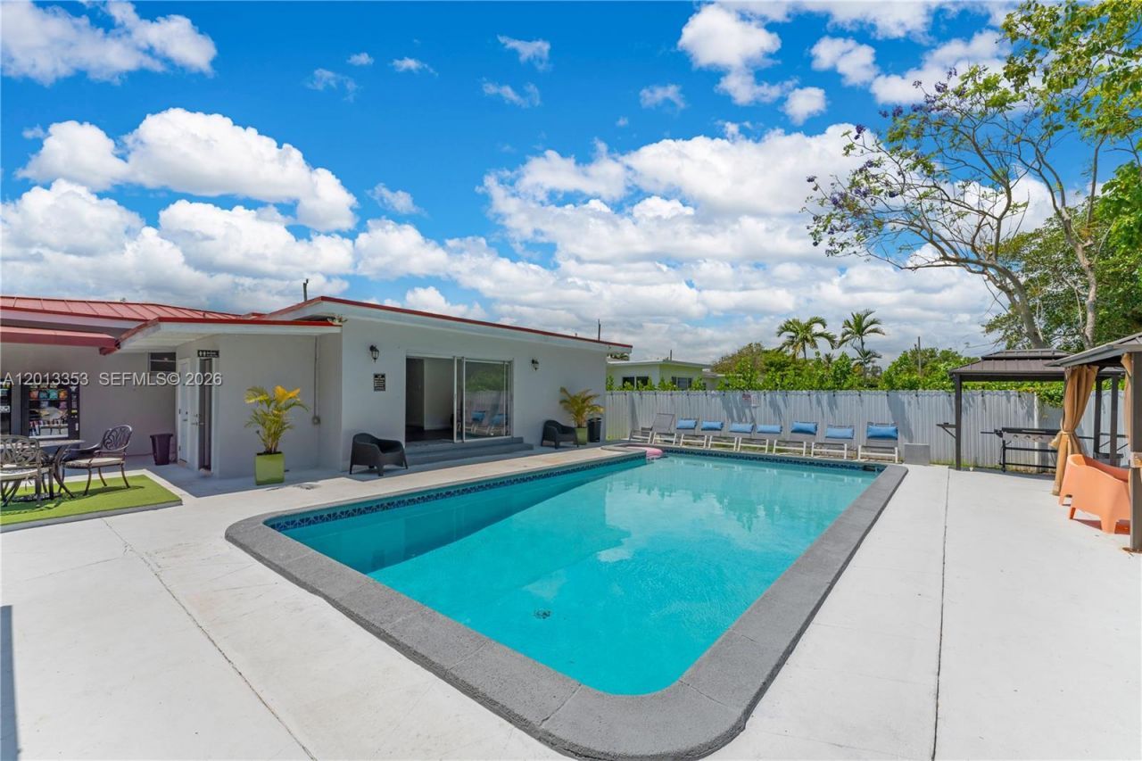 6355 SW 30th St , Miami, FL 33155 Photo