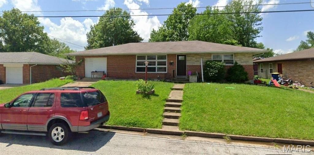 615 S Jefferson Avenue, Union, MO 63084 Main Photo