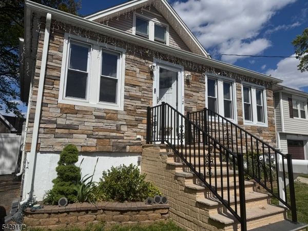 12 Burwell St, Union, NJ 07083