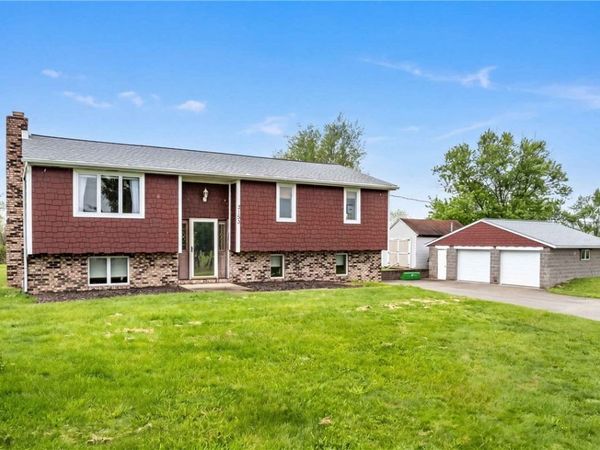 3193 Old Oakdale Rd, Mc Donald, PA 15057