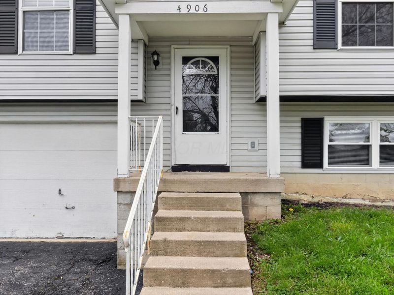 4906 River Trail Court, Columbus, OH 43228 Photo 5