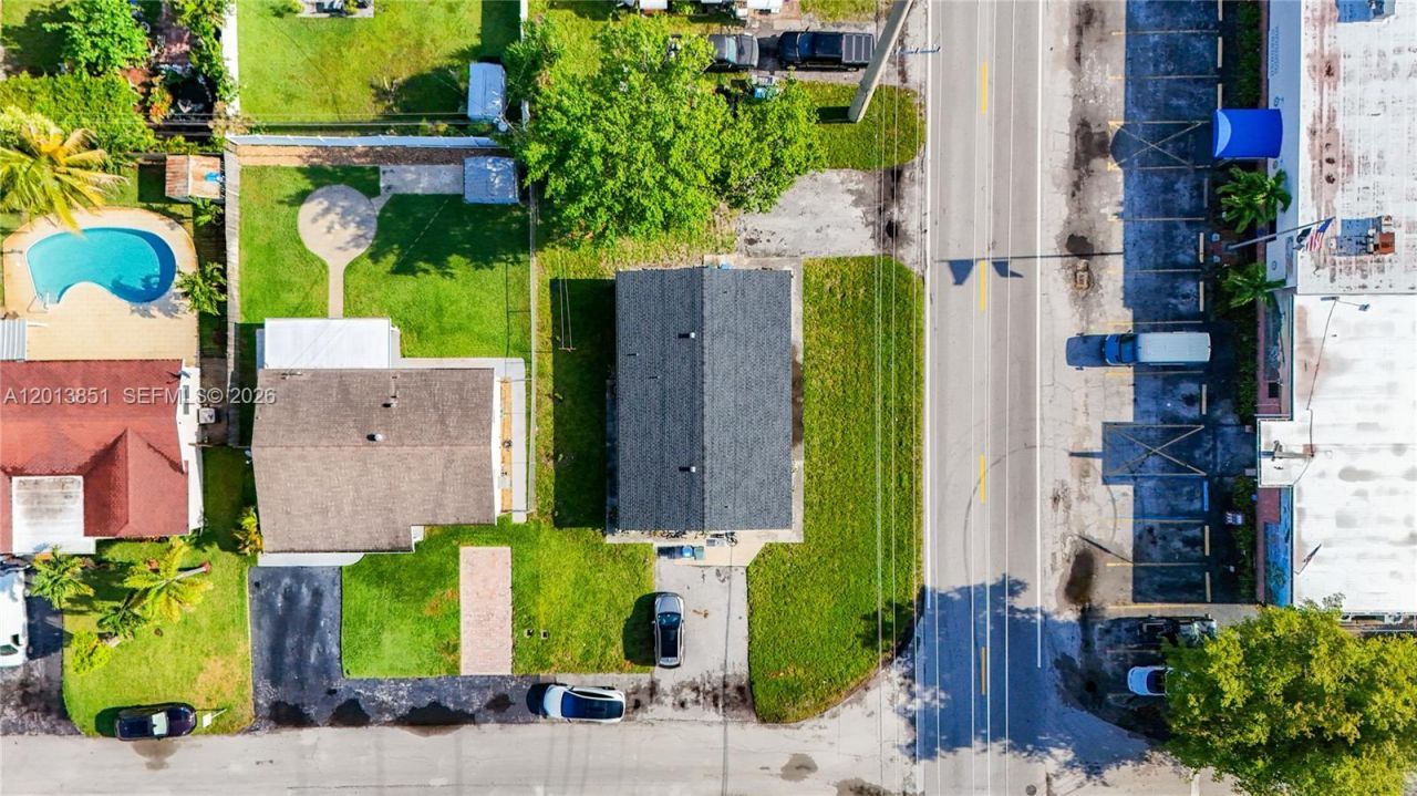391 NE 42nd Ct, Unit North, Oakland Park, FL 33334 Photo
