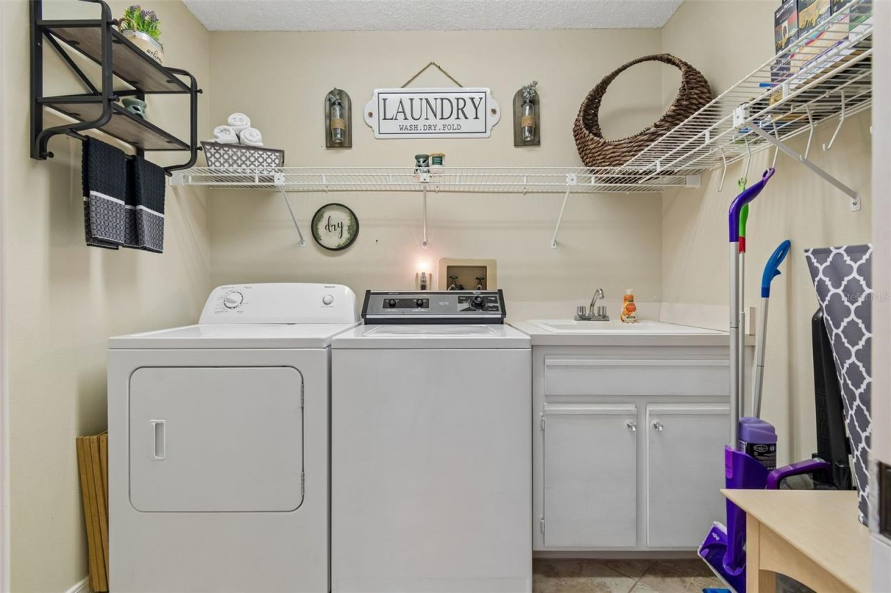 10491 Casa Grande Circle, Spring Hill, FL 34608 Photo