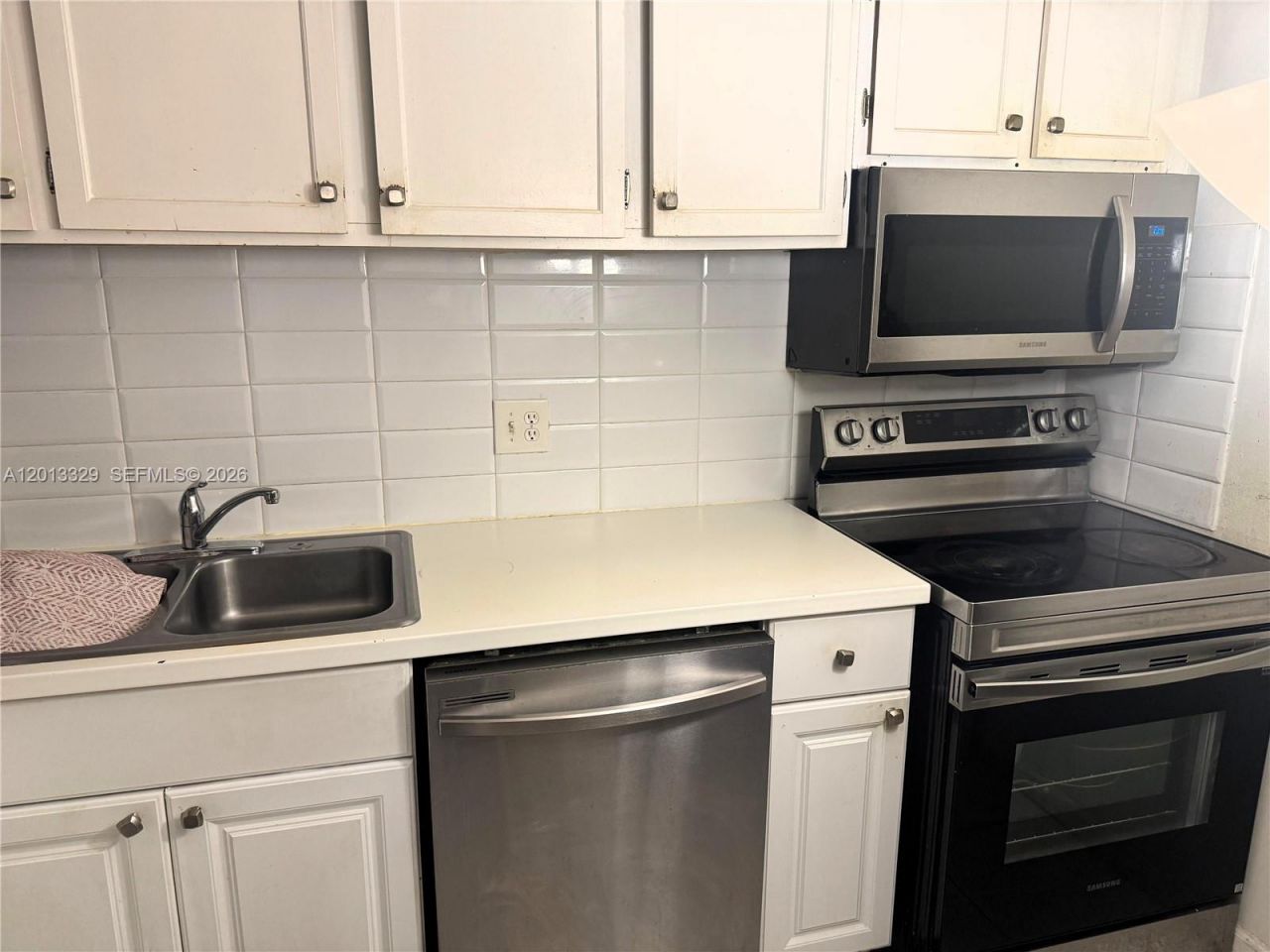 3740 Inverrary Dr , Unit 2B, Lauderhill, FL 33319 Photo