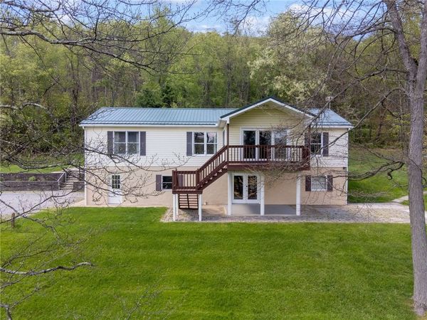 309 E High Street, Robinson, PA 15949