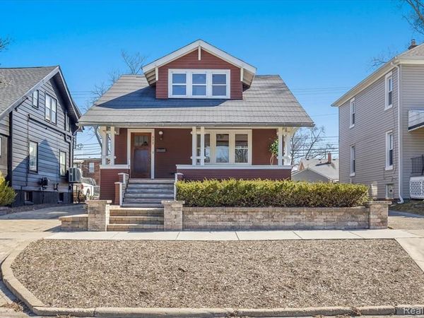 522 N Washington Avenue, Royal Oak, MI 48067