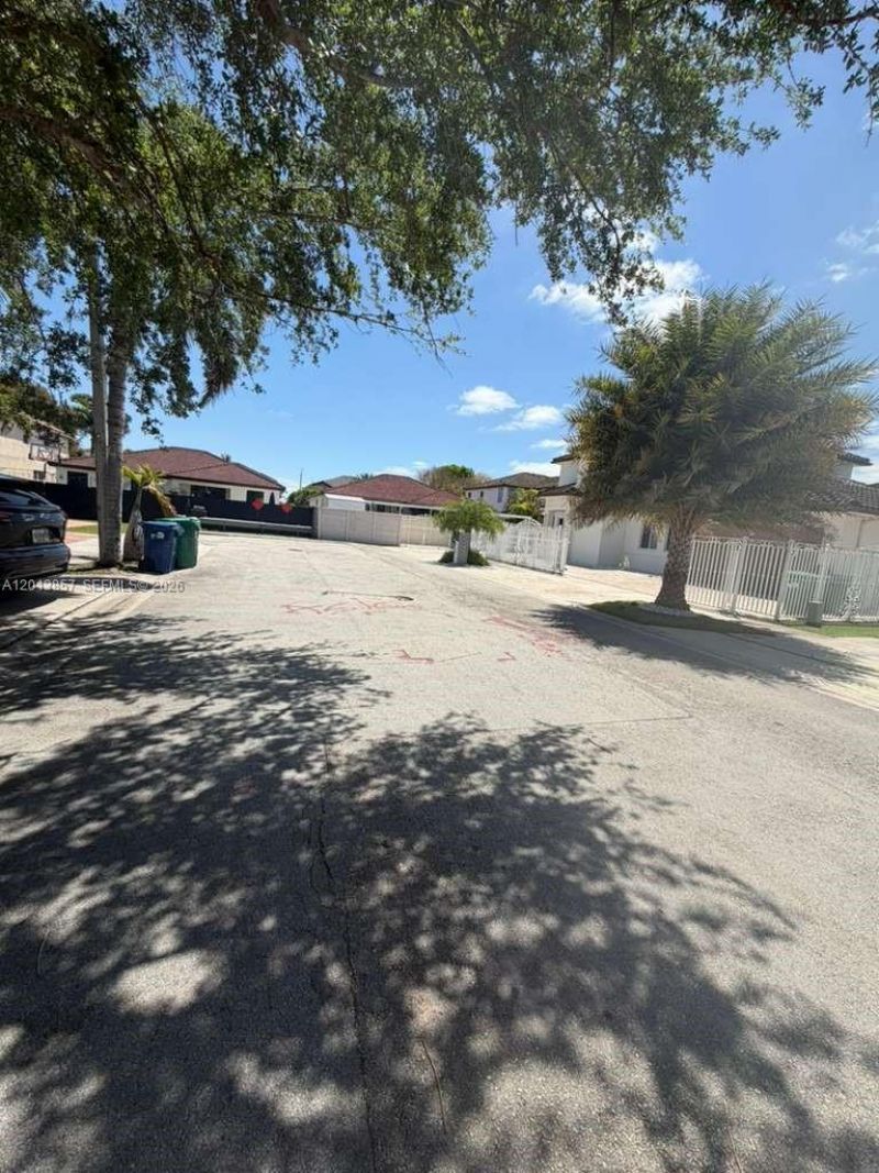 16479 SW 53rd St , Miami, FL 33185 Photo
