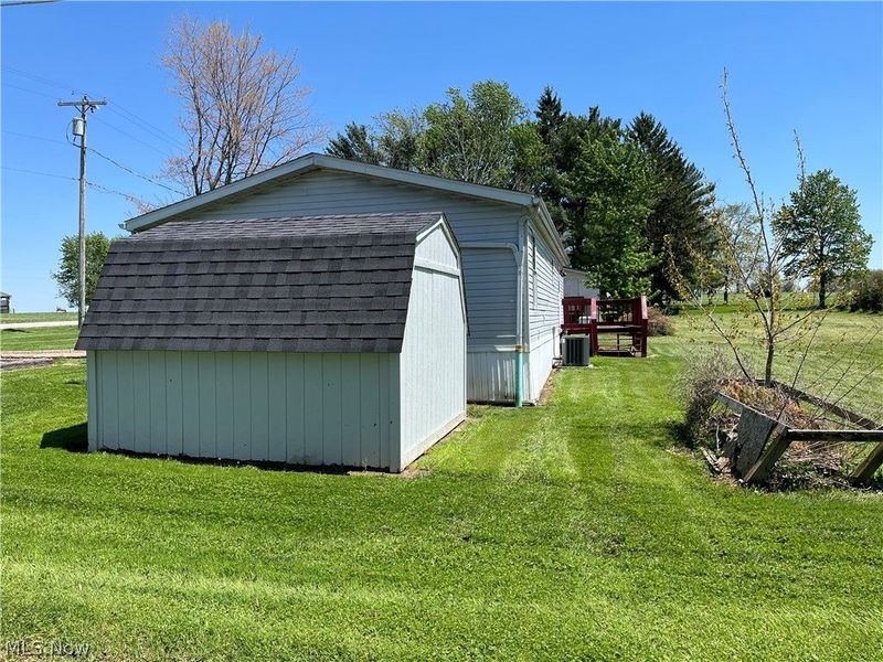 9741 Yoder Road, Sterling, OH 44276 Photo 17