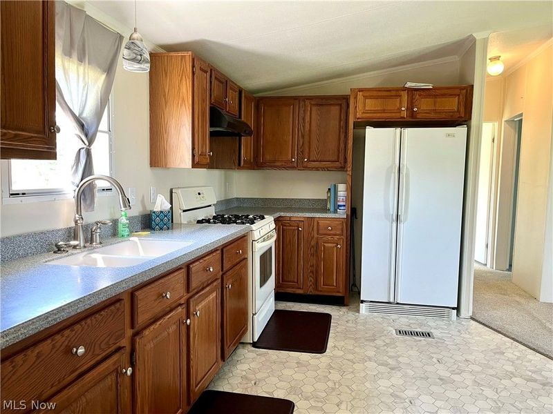9741 Yoder Road, Sterling, OH 44276 Photo 6