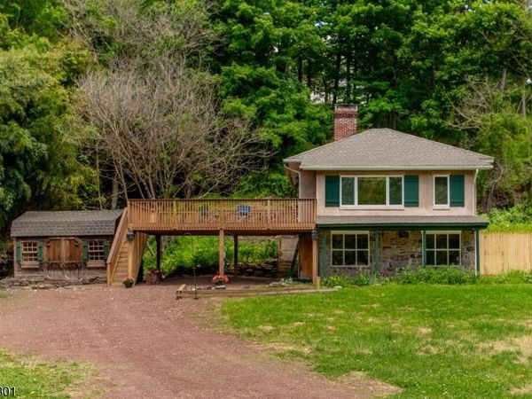 6 Quarry Rd, Delaware, NJ 08559