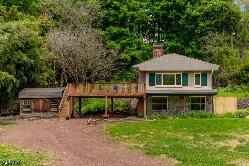 6 Quarry Rd, Delaware, NJ 08559 Main Photo