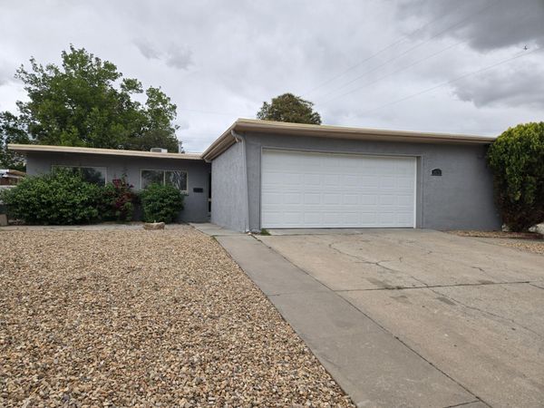 1812 Blume Street NE, Albuquerque, NM 87112