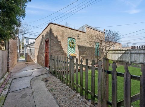 Main Photo