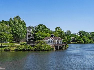 2846 YARLING COURT, Unit 2846, FALLS CHURCH, VA 22042
