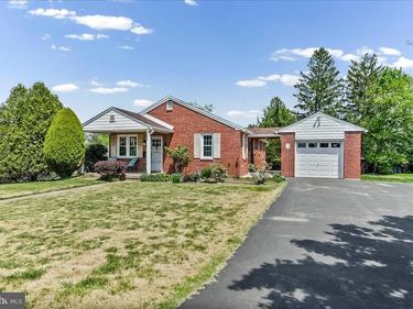 2653 BRIERWOOD ROAD, BROOMALL, PA 19008