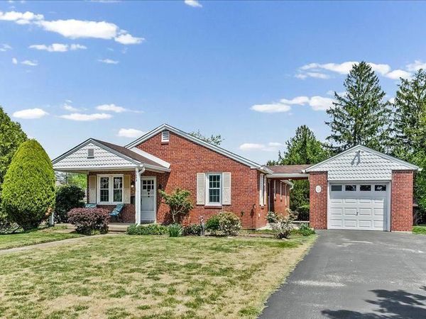 2653 BRIERWOOD ROAD, BROOMALL, PA 19008