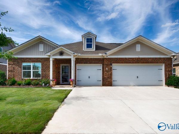 123 Chesire Cove Lane, New Market, AL 35761