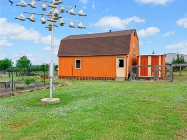 594 NE Valley View Road, Lawton, OK 73507