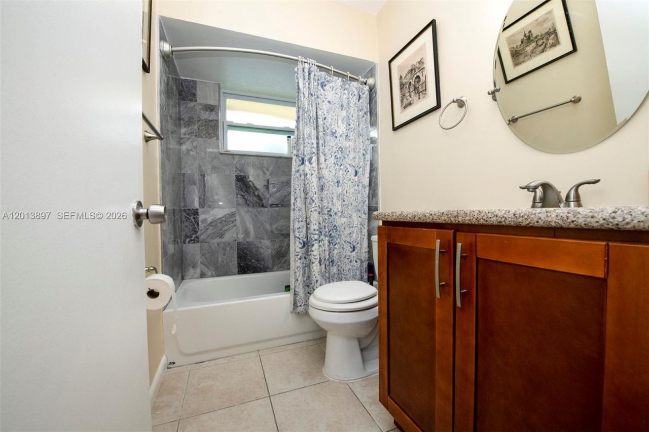 516 SW 14th Ct , Unit 518, Fort Lauderdale, FL 33315 Photo