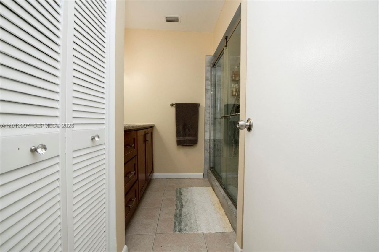 516 SW 14th Ct , Unit 518, Fort Lauderdale, FL 33315 Photo