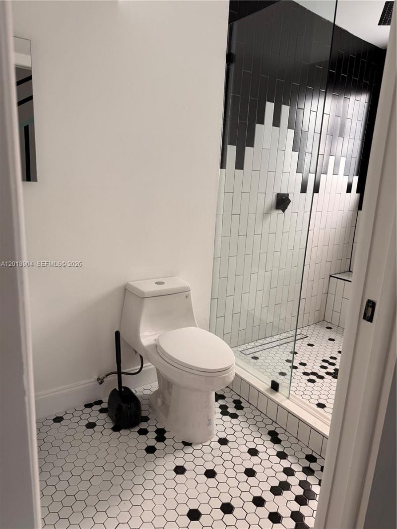 1040 NE 78th St Rd , Unit 1, Miami, FL 33138 Photo