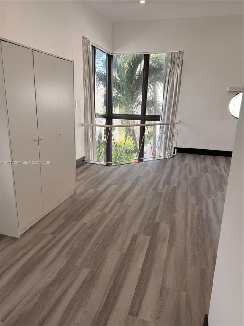 1040 NE 78th St Rd , Unit 1, Miami, FL 33138 Photo