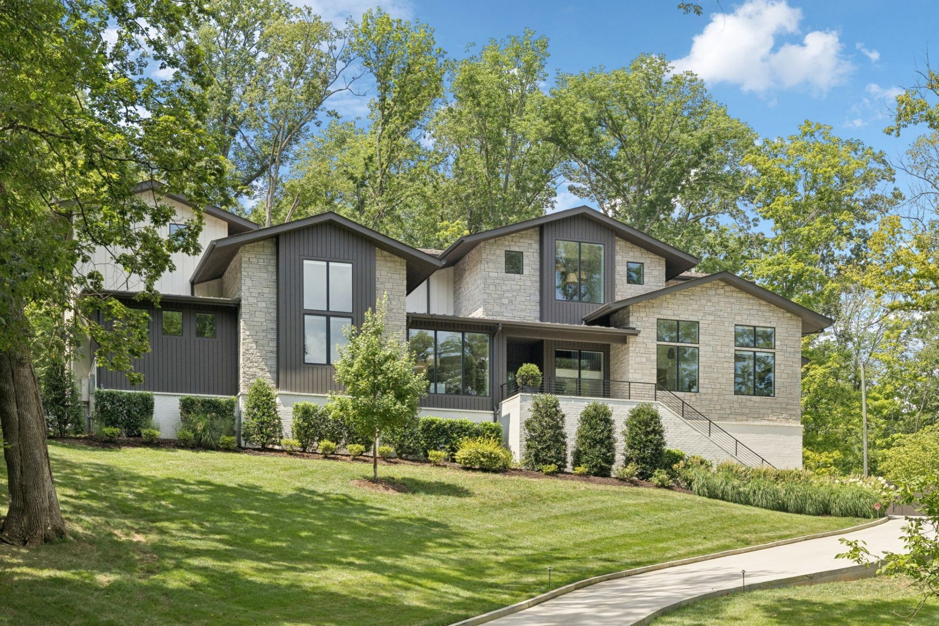 6523 Currywood Dr , Nashville, TN 37205 Main Photo