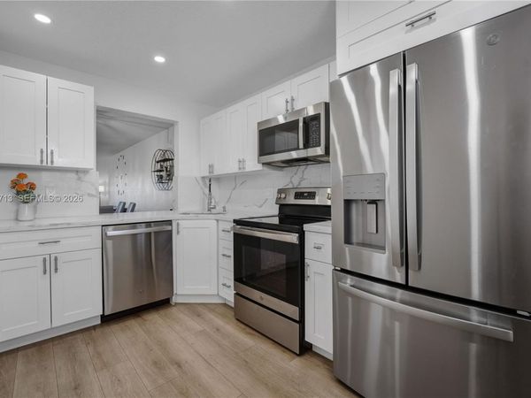 2551 Aragon Blvd, Unit 411, Sunrise, FL 33322