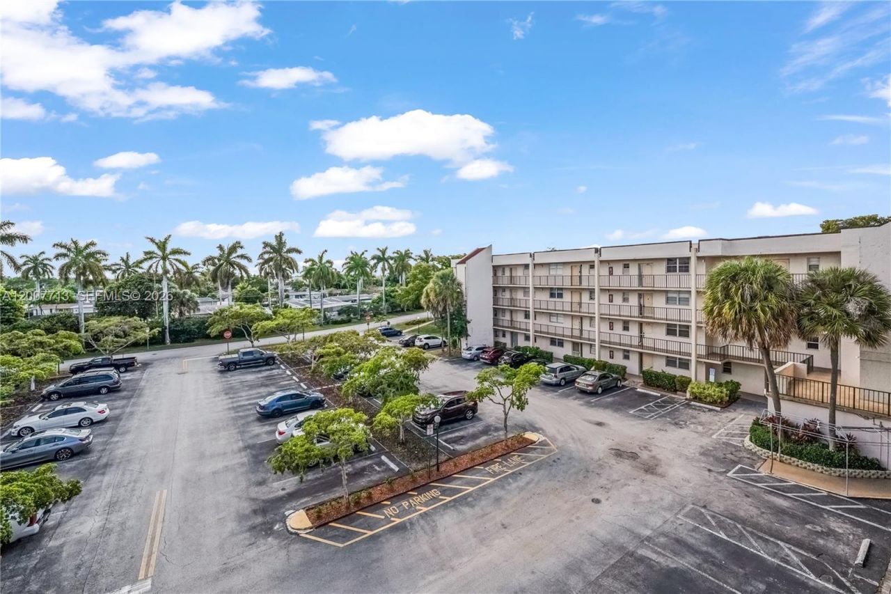 2551 Aragon Blvd, Unit 411, Sunrise, FL 33322 Photo