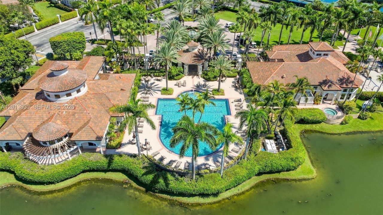 1455 Breakwater Ter , Hollywood, FL 33019 Photo