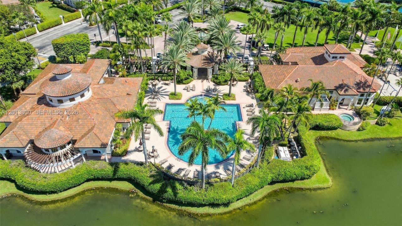 1455 Breakwater Ter , Hollywood, FL 33019 Photo
